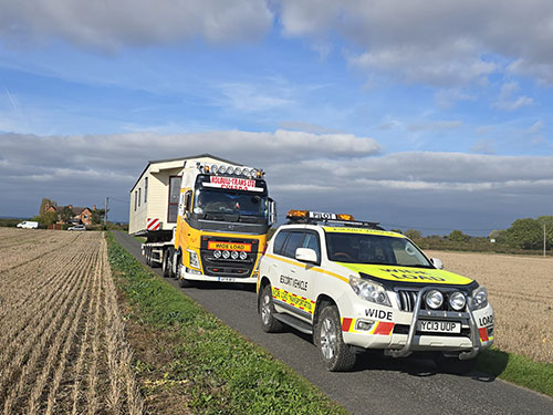 Tight access static caravan delivery - RolBull Trans navigating a narrow UK lane
